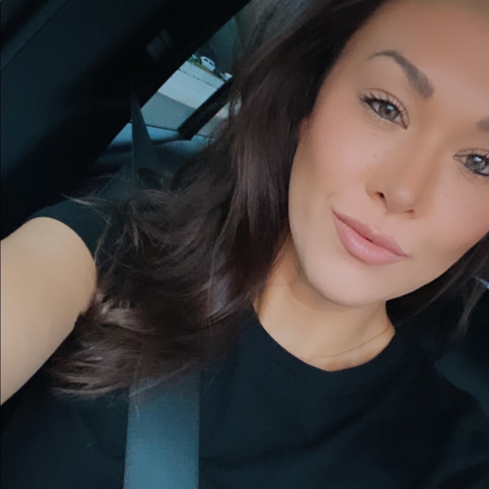 Meet your Posher, Carleigh